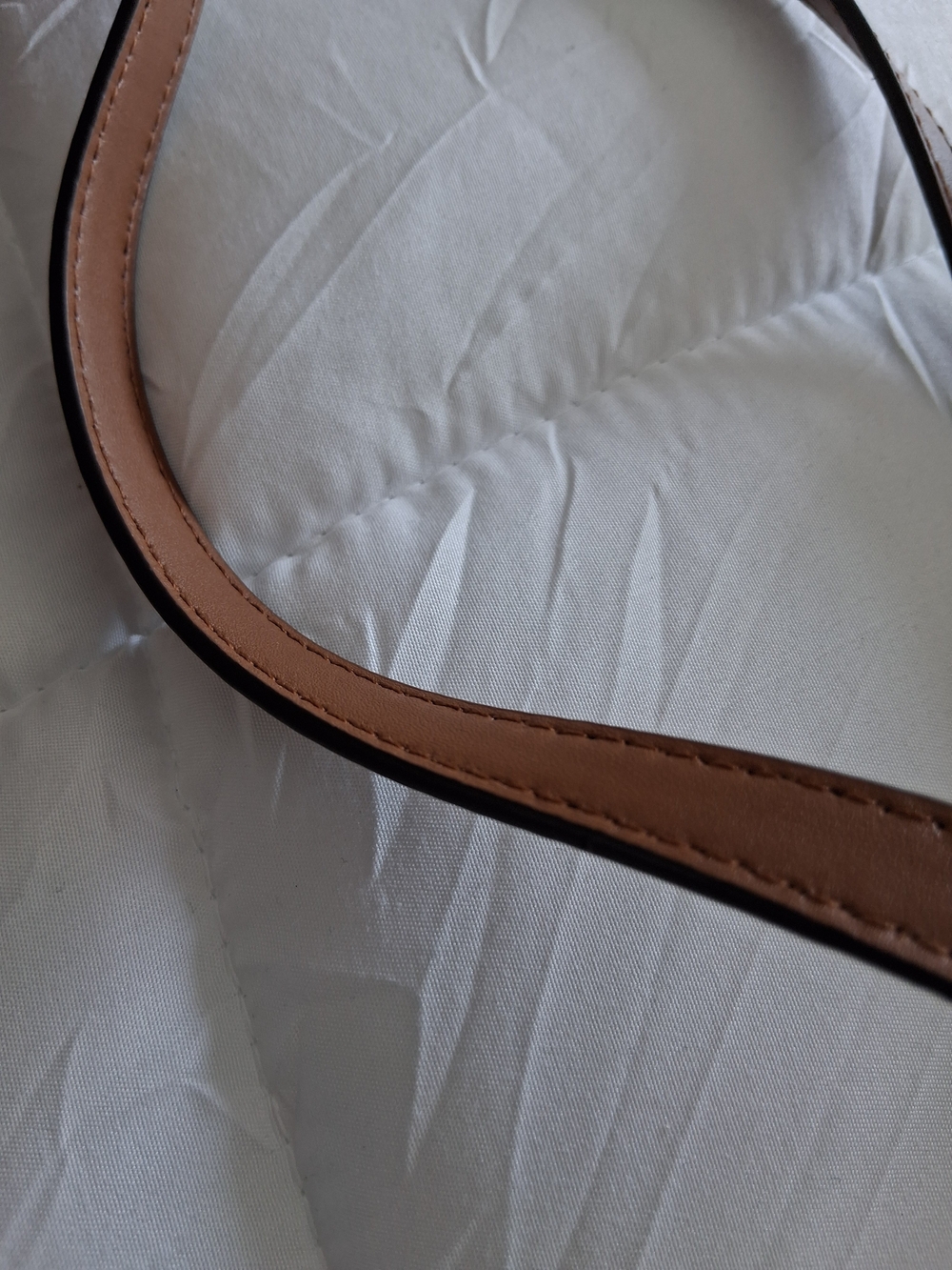 Michael Kors Jet Set Girls Crossbody Bag. - Picture 6 of 11